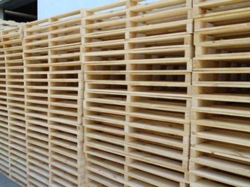 the  villa overlooks dramatic mountainous scenery